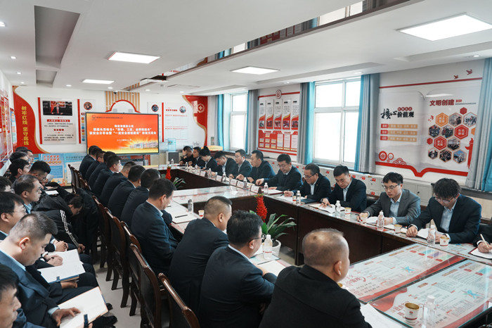 1735110906428246.jpeg 班组长配图3_副本.jpg